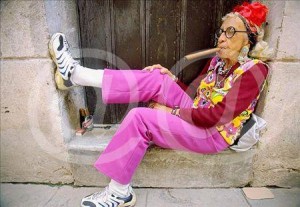Woman-smoking-cigar-(Geek-Philosopher)